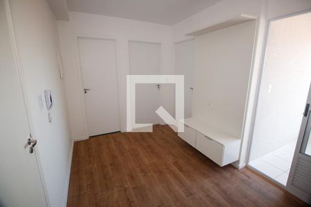 Sala e cozinha  de apartamento para alugar com 2 quartos, 31m² em Jardim Monte Kemel, São Paulo