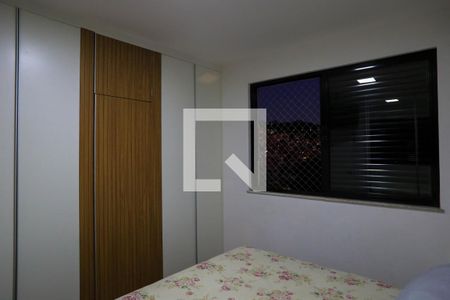 Suíte de apartamento à venda com 3 quartos, 108m² em Santo Antônio, Belo Horizonte