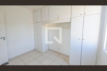 Quarto 1 de apartamento para alugar com 2 quartos, 58m² em Vila Romano, São Paulo