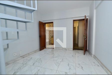 Sala de apartamento à venda com 2 quartos, 150m² em Centro, Belo Horizonte