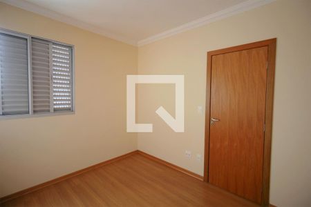 Quarto 1 de apartamento para alugar com 3 quartos, 67m² em Sagrada Família, Belo Horizonte