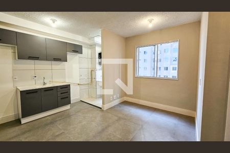 Sala / Cozinha de apartamento para alugar com 2 quartos, 35m² em Usina Piratininga, São Paulo