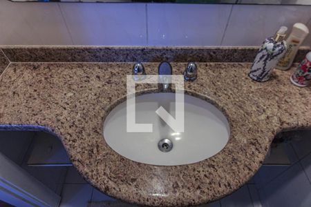 Casa de condomínio à venda com 650m², 3 quartos e 3 vagas Casa de condomínio à venda com 650m², 3 quartos e 3 vagasSuíte 1 - Banheiro 1