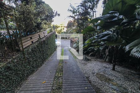 Casa de condomínio à venda com 650m², 3 quartos e 3 vagas Casa de condomínio à venda com 650m², 3 quartos e 3 vagasÁrea externa