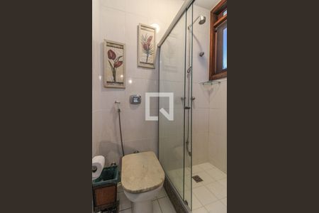 Casa de condomínio à venda com 650m², 3 quartos e 3 vagas Casa de condomínio à venda com 650m², 3 quartos e 3 vagasSuíte 3 - Banheiro