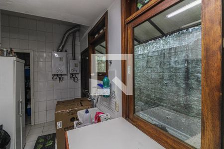 Casa de condomínio à venda com 650m², 3 quartos e 3 vagas Casa de condomínio à venda com 650m², 3 quartos e 3 vagasÁrea de Serviço