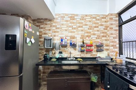 Apartamento à venda com 170m², 5 quartos e 1 vaga Apartamento à venda com 170m², 5 quartos e 1 vagaCozinha e Área de Serviço