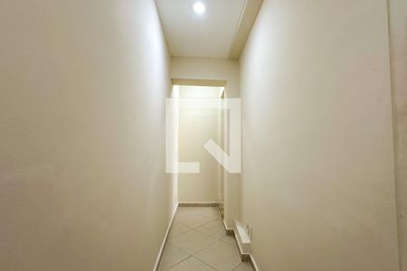 Apartamento à venda com 170m², 5 quartos e 1 vaga Apartamento à venda com 170m², 5 quartos e 1 vagaCorredor