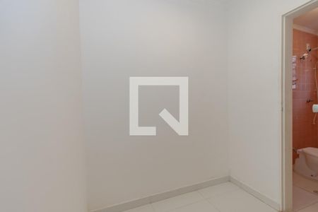 Closet da Suíte de casa para alugar com 1 quarto, 72m² em Jardim Aeroporto, São Paulo