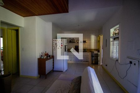 Sala de casa à venda com 5 quartos, 140m² em Vargem Grande, Rio de Janeiro
