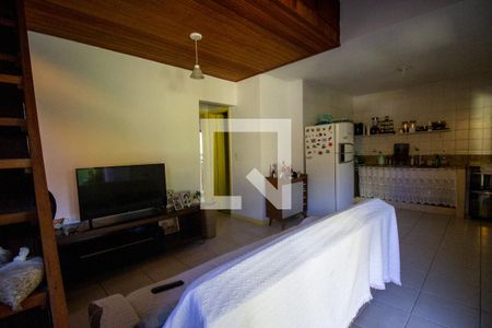 Sala de casa à venda com 5 quartos, 140m² em Vargem Grande, Rio de Janeiro