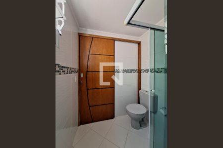 Banheiro de casa para alugar com 1 quarto, 150m² em Jardim do Colégio (zona Norte), São Paulo