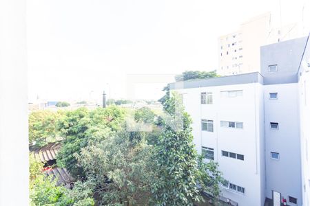 Vista  de apartamento para alugar com 2 quartos, 50m² em Piratininga, Osasco