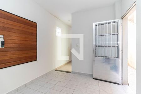 Sala de casa para alugar com 2 quartos, 60m² em Vila Chuca, São Paulo