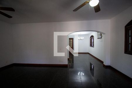 Sala de casa à venda com 4 quartos, 299m² em Barra da Tijuca, Rio de Janeiro