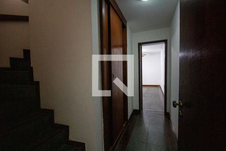 Corredor de casa à venda com 4 quartos, 299m² em Barra da Tijuca, Rio de Janeiro