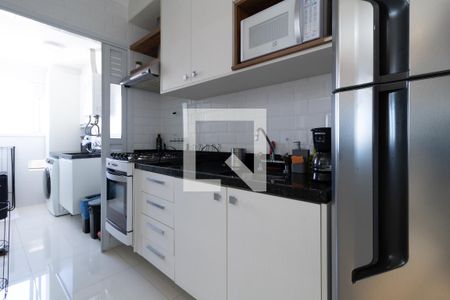 Cozinha de apartamento à venda com 2 quartos, 62m² em Vila Ema, São Paulo