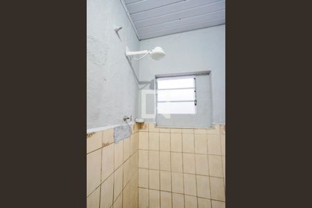 Banheiro  de casa de condomínio para alugar com 1 quarto, 28m² em Chácara Califórnia, São Paulo