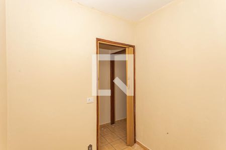 Quarto 2 de casa para alugar com 2 quartos, 60m² em Vila Moraes, São Paulo