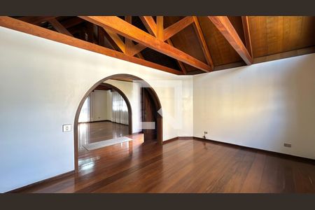 Casa de Condomínio para alugar com 5 quartos, 430m² em São Lourenço, Curitiba