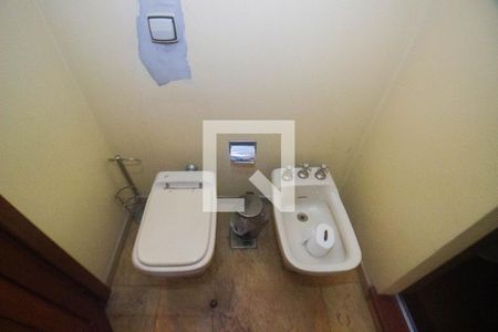 Apartamento para alugar com 713m², 3 quartos e 4 vagas Apartamento para alugar com 713m², 3 quartos e 4 vagasBanheiro Social 2