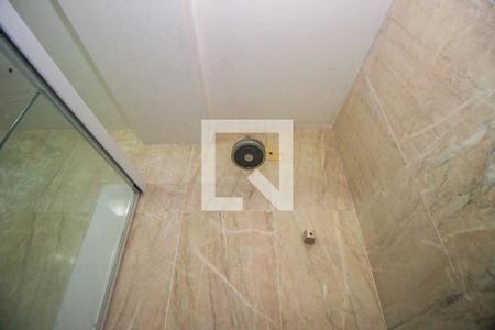 Apartamento para alugar com 713m², 3 quartos e 4 vagas Apartamento para alugar com 713m², 3 quartos e 4 vagasBanheiro da Suíte