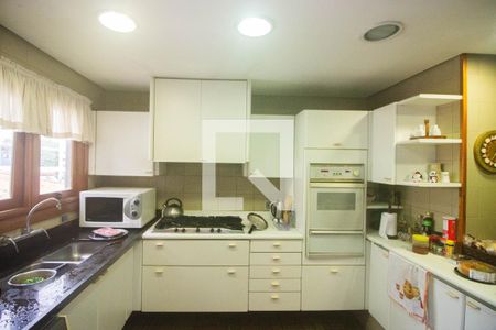 Apartamento para alugar com 713m², 3 quartos e 4 vagas Apartamento para alugar com 713m², 3 quartos e 4 vagasCozinha