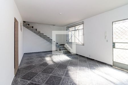 Sala de casa para alugar com 3 quartos, 122m² em Madureira, Rio de Janeiro