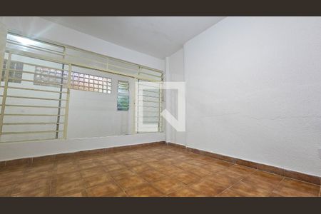 Quarto 1 de casa para alugar com 2 quartos, 80m² em Jardim dos Lagos, São Paulo