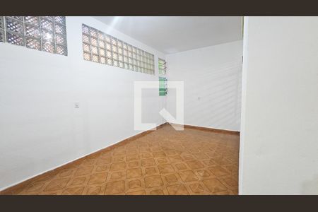 Sala de casa para alugar com 2 quartos, 80m² em Jardim dos Lagos, São Paulo