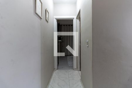 Corredor de casa à venda com 3 quartos, 100m² em Jardim Santa Emilia, São Paulo