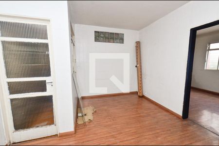 Casa à venda com 4 quartos, 200m² em Sagrada Família, Belo Horizonte