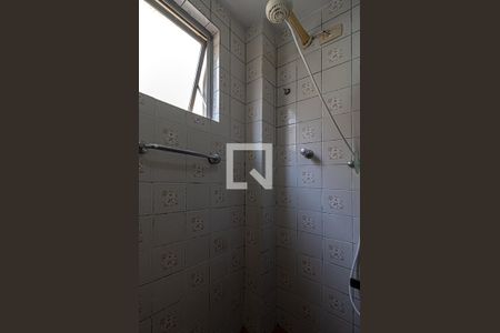 banheiro social_3 de apartamento para alugar com 1 quarto, 42m² em Liberdade, São Paulo