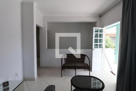 Sala 2 de casa para alugar com 6 quartos, 400m² em Enseada, Guarujá