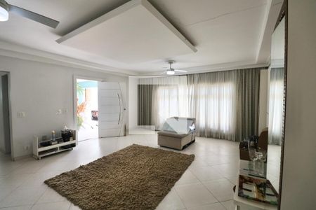 Sala de casa para alugar com 6 quartos, 400m² em Enseada, Guarujá