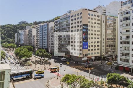 Vista da Sala/Quarto de kitnet/studio à venda com 1 quarto, 30m² em Copacabana, Rio de Janeiro