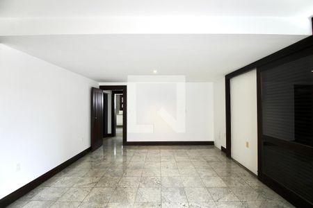 Sala 3 de casa de condomínio para alugar com 5 quartos, 500m² em Candeal, Salvador