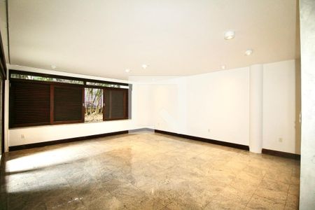 Casa de condomínio para alugar com 500m², 5 quartos e sem vagaSala 1