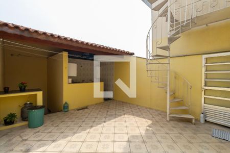 Casa à venda com 350m², 3 quartos e 5 vagas Casa à venda com 350m², 3 quartos e 5 vagasQuintal