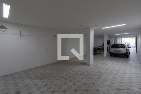 Casa à venda com 350m², 3 quartos e 5 vagas Casa à venda com 350m², 3 quartos e 5 vagasGaragem