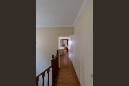 Casa à venda com 350m², 3 quartos e 5 vagas Casa à venda com 350m², 3 quartos e 5 vagasCorredor