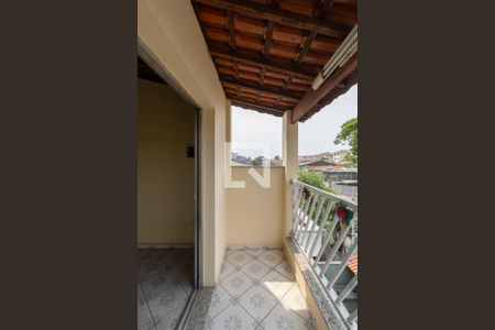 Casa à venda com 350m², 3 quartos e 5 vagas Casa à venda com 350m², 3 quartos e 5 vagasVaranda