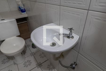 Casa à venda com 350m², 3 quartos e 5 vagas Casa à venda com 350m², 3 quartos e 5 vagasLavabo Externo 2