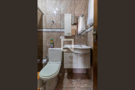 Casa à venda com 350m², 3 quartos e 5 vagas Casa à venda com 350m², 3 quartos e 5 vagasBanheiro Suíte