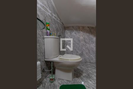 Casa à venda com 350m², 3 quartos e 5 vagas Casa à venda com 350m², 3 quartos e 5 vagasLavabo