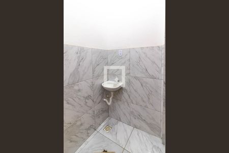 Banheiro de casa à venda com 1 quarto, 44m² em Engenhoca, Niterói