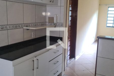 Cozinha de casa para alugar com 2 quartos, 74m² em Jardim Primavera, Duque de Caxias