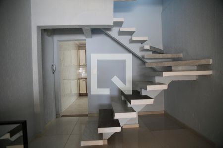 Sala Acesso Quartos de casa para alugar com 2 quartos, 120m² em Baeta Neves, São Bernardo do Campo