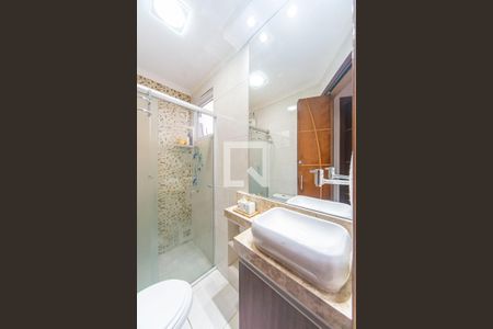 Banheiro  de apartamento à venda com 2 quartos, 96m² em Vila Amabile Pezzolo, Santo André