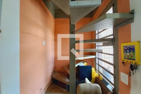 Escada de casa à venda com 2 quartos, 75m² em Jardim Anton Von Zuben, Campinas